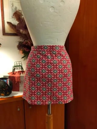 Minigonna estiva fantasia geometrica