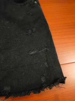 Minigonna di jeans nera con cintura