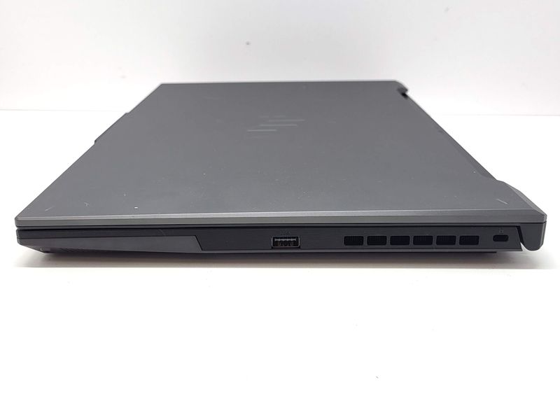 pc portatil asus tuf gaming a16 afbeelding 4