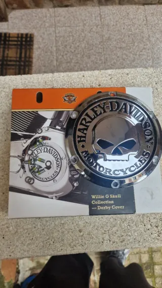 Tapa Derby Cover Harley-Davidson Willie G Skull Cr