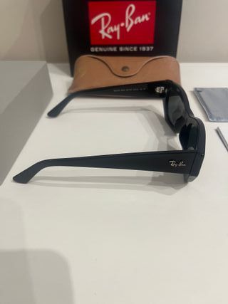 Ray-Ban Zena RB4430 Occhiali da Sole Neri