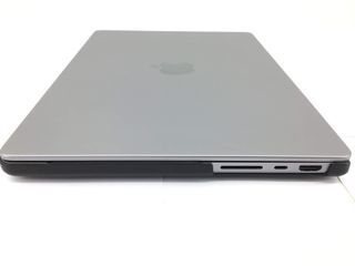 portatil apple apple macbook pro m2 pro 12-core 3.4 14 (19gpu)(2023)(a2779)