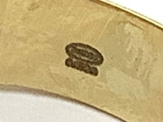 sello oro 18k con piedra con circonita