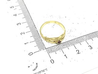 anillo oro 18k con piedra con rubi