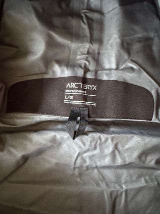 Chaqueta Arc'teryx Alpha SV Negra Talla L