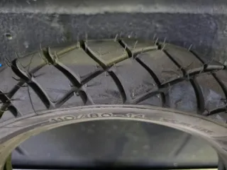 Neumático Michelin 110/80-14 nuevo