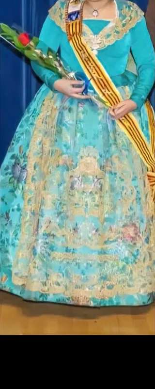 Traje de fallera siglo XVIII