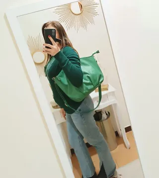 Borsa a spalla verde con tracolla