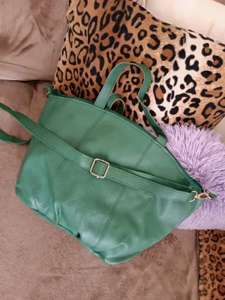 Borsa a spalla verde con tracolla