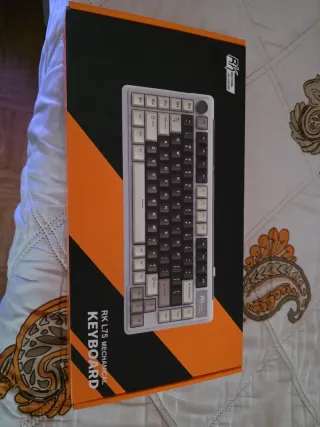 Teclado Mecánico Royal Kludge RK L75