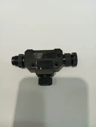 Conector T Philips Hue Exterior Bajo Voltaje