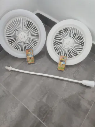 Lampara ventilador enchufe a bombilla con mando