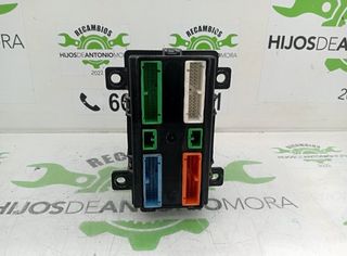 7420907557p01 24bf000927j centralita renault