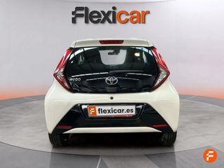 Toyota Aygo 1.0 70 x-play