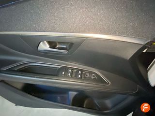Peugeot 3008 1.2 PURETECH 96KW (130CV) ALLURE S&S