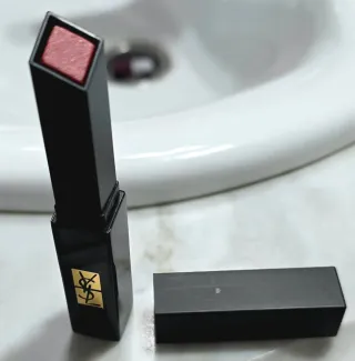 Labial Yves Saint Laurent Rojo Velvet