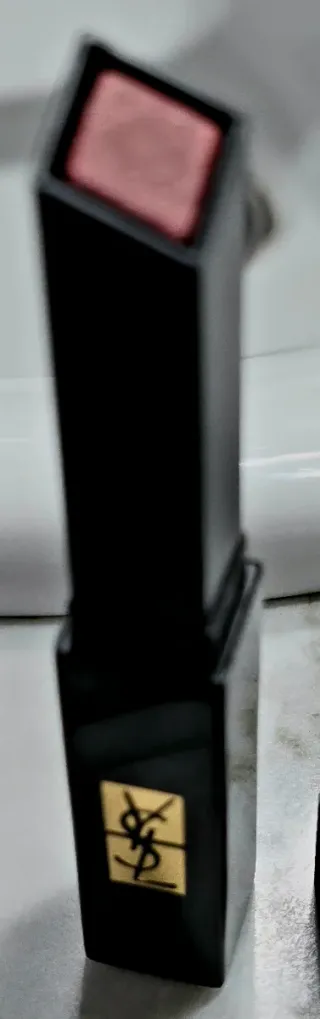 Labial Yves Saint Laurent Rojo Velvet