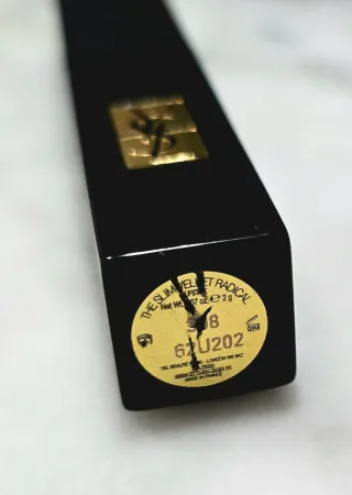 Labial Yves Saint Laurent Rojo Velvet