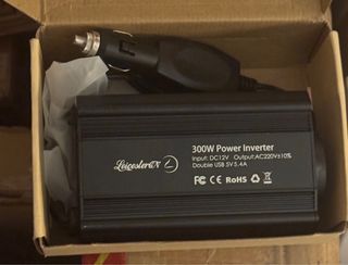 Inversor Coche 12V a 220V 300W + Doble USB