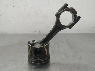 PISTON VOLKSWAGEN JETTA V (1K2) BLS