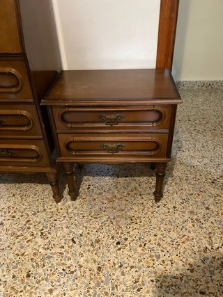 Escritorio antiguo bureau y mesita de noche