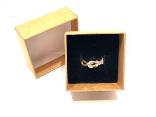 anillo oro 18k con piedra con circonita