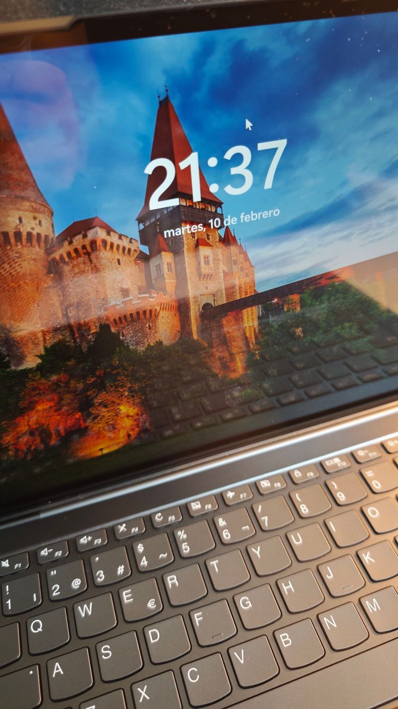 Portátil Lenovo Yoga i7 S940-14IIL + Funda afbeelding 2