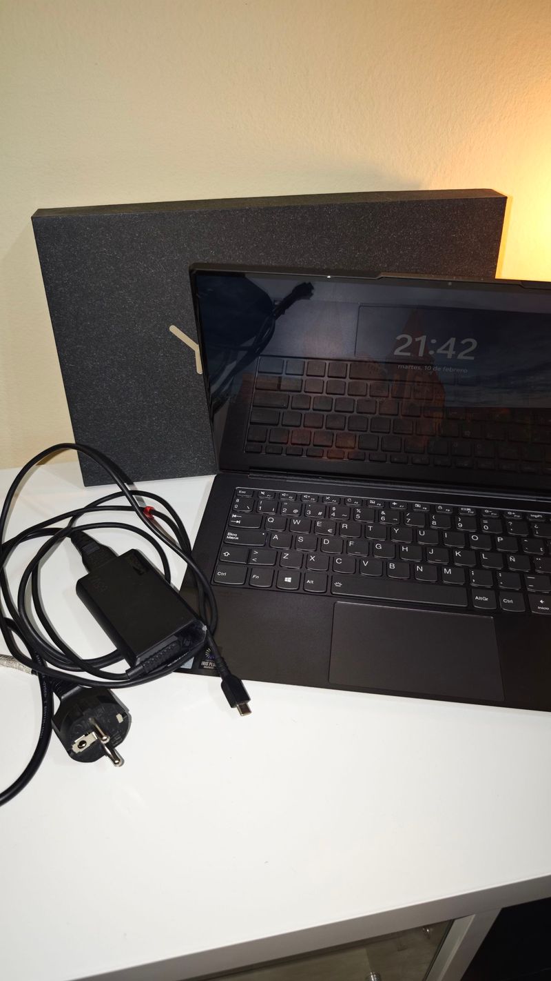 Portátil Lenovo Yoga i7 S940-14IIL + Funda afbeelding 10