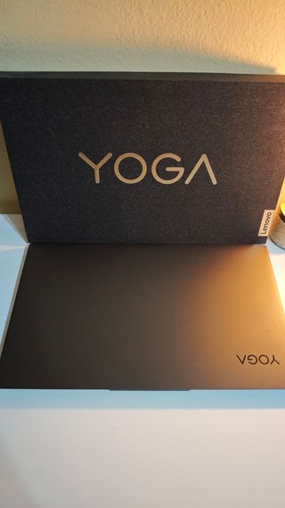 Portátil Lenovo Yoga i7 S940-14IIL + Funda