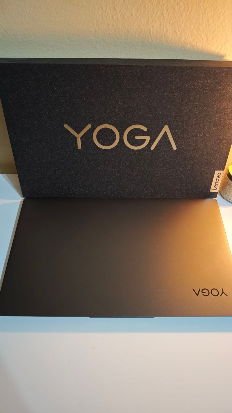Portátil Lenovo Yoga i7 S940-14IIL + Funda afbeelding 15