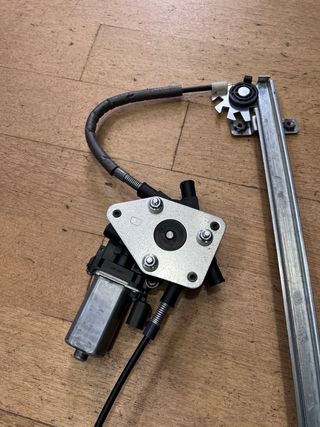 Elevador Vidro Esq. Nissan Terrano 2 / Ford Maveri