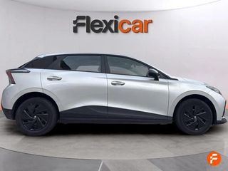 MG MG4 51kWh Standard