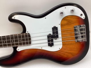 bajo electrico storm bass