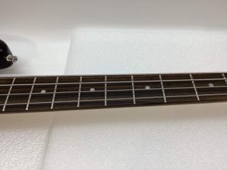 bajo electrico storm bass