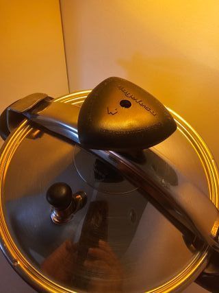 OLLA A PRESIÓN "MAGEFESA"