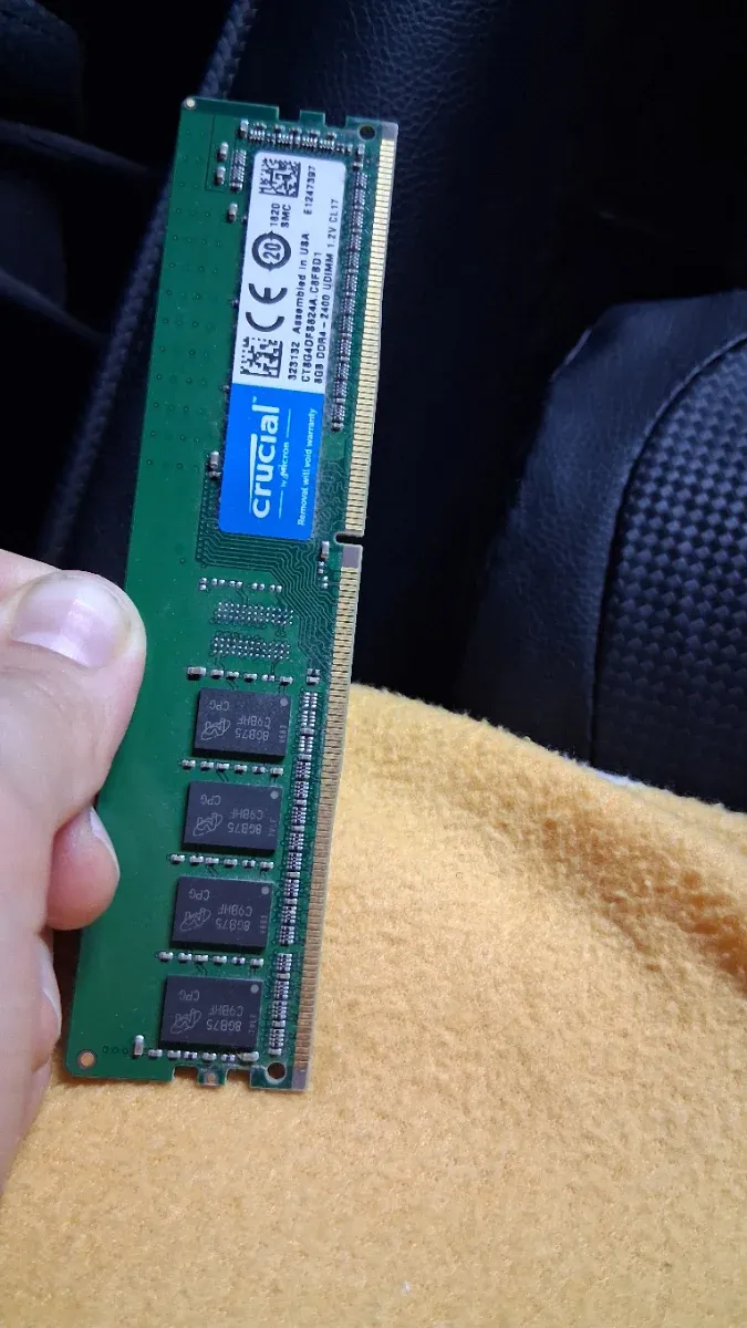 Crucial 8GB DDR4 2400MHz UDIMM RAM