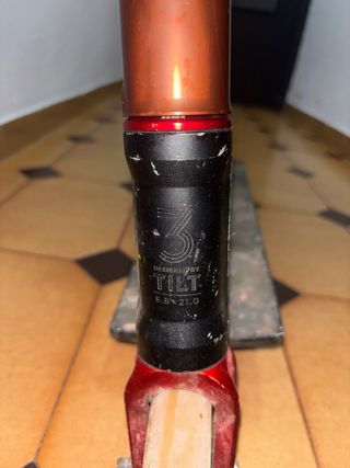 Patinete Tilt Negro y Rojo