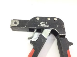 herramienta multiusos standers pinza