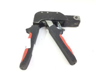 herramienta multiusos standers pinza