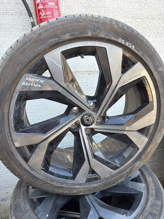 JUEGO LLANTAS RENAULT AUSTRAL 235/45/17