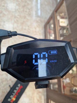 Patinete Electrico Red Bull Racing Turbo