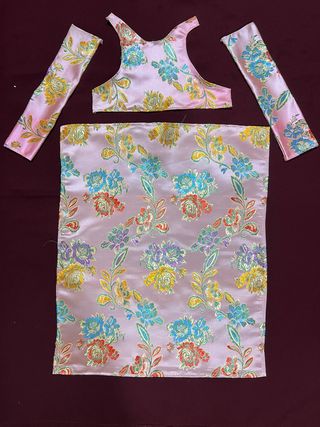 Terno para virgen de 70 a 80 cm