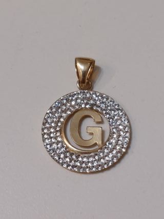 Ciondolo lettera G con zirconi oro giallo