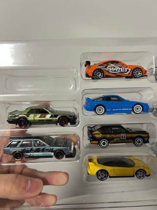 Hot Wheels 9 autos de colección