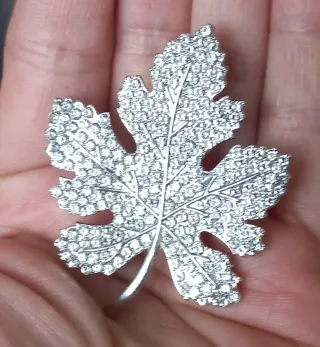 Broche Hoja