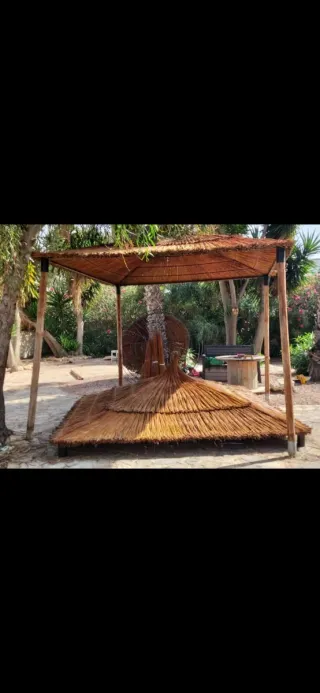 Pérgola de brezo para piscina
