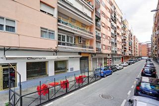 Edificio en venta en Pajaritos - Plaza de Toros en Granada