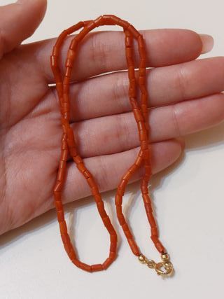 Collana corallo con chiusura oro 750