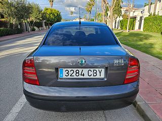 Skoda Superb 1.9 TDI Elegance 130 CV