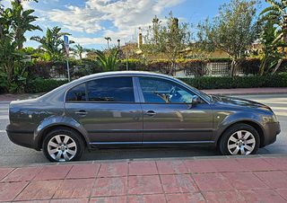 Skoda Superb 1.9 TDI Elegance 130 CV